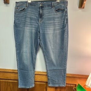 Women’s size 20 Old Navy Wow boyfriend Blue Denim Jeans